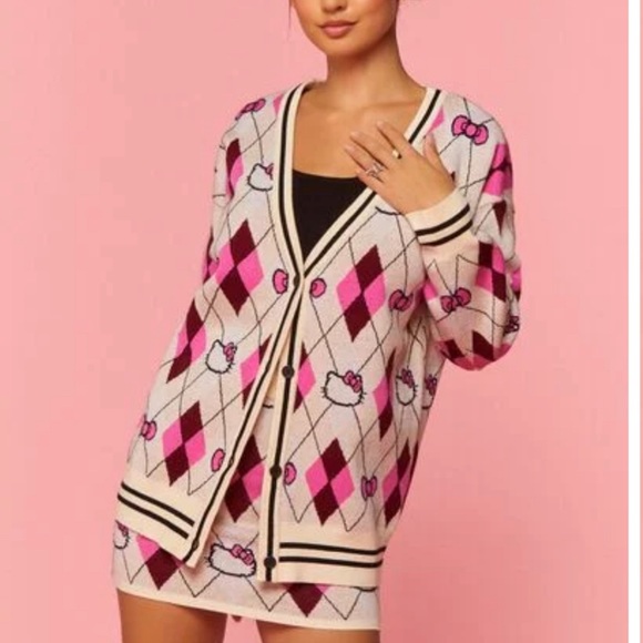 💕Hello Kitty & Friends Argyle Cardigan w/ cotton bottle set / Sweater size M - Picture 12 of 16